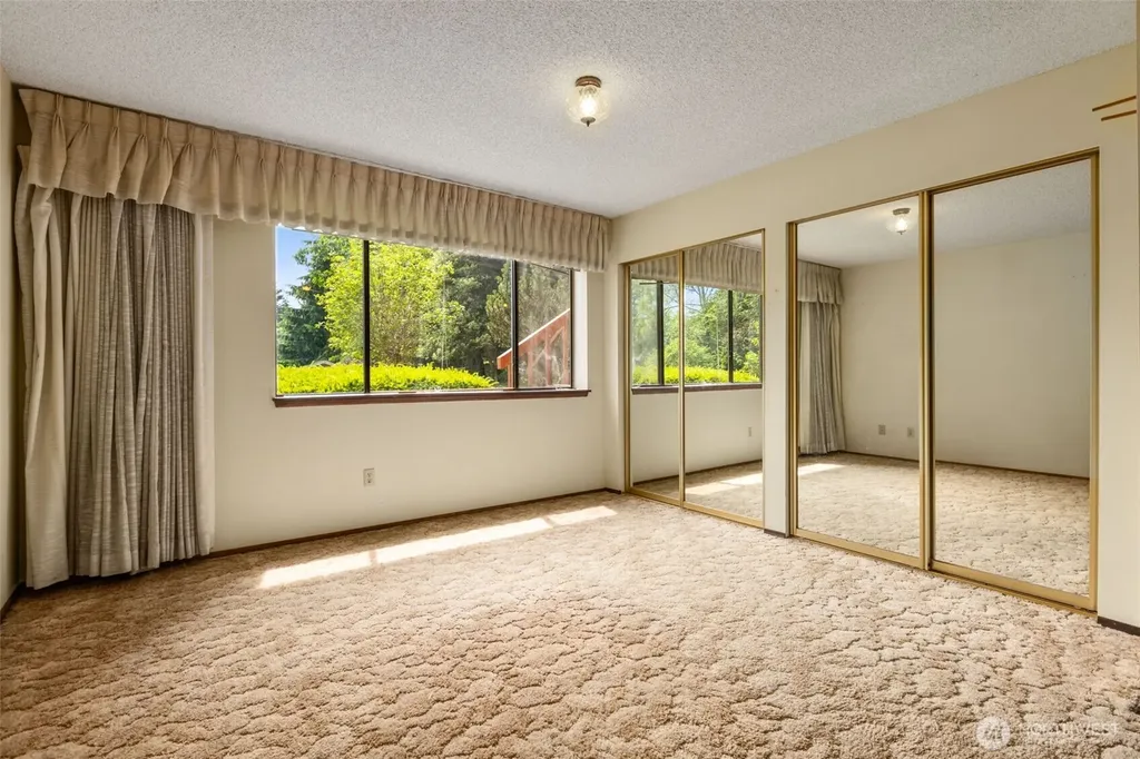 5359 Ruby Place NE Bainbridge Island WA 98110