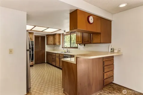5359 Ruby Place NE Bainbridge Island WA 98110