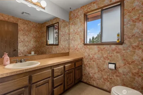 5359 Ruby Place NE Bainbridge Island WA 98110