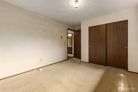 5359 Ruby Place NE Bainbridge Island WA 98110