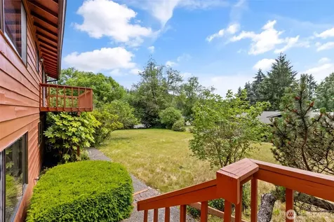 5359 Ruby Place NE Bainbridge Island WA 98110