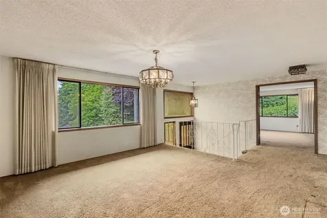 5359 Ruby Place NE Bainbridge Island WA 98110