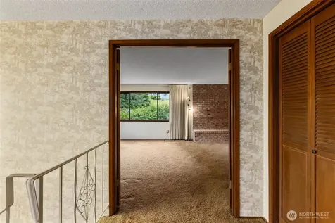 5359 Ruby Place NE Bainbridge Island WA 98110