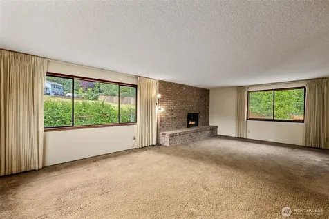 5359 Ruby Place NE Bainbridge Island WA 98110