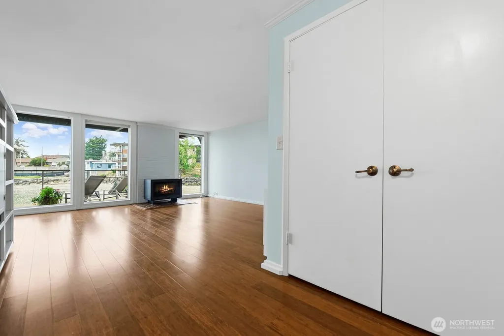 3717 Beach Drive SW Seattle WA 98116