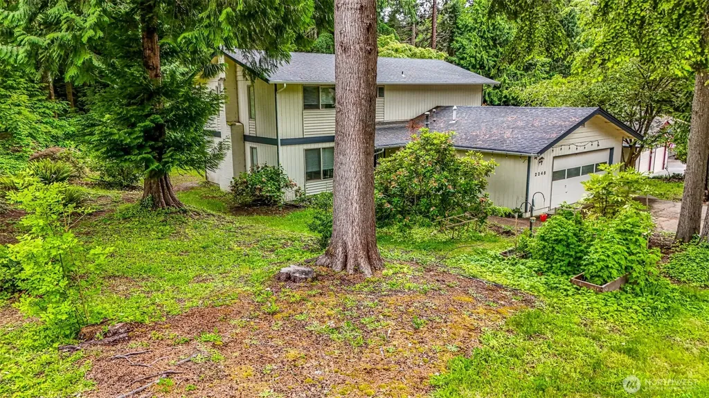 2248 Lakemoor Drive SW Olympia WA 98512
