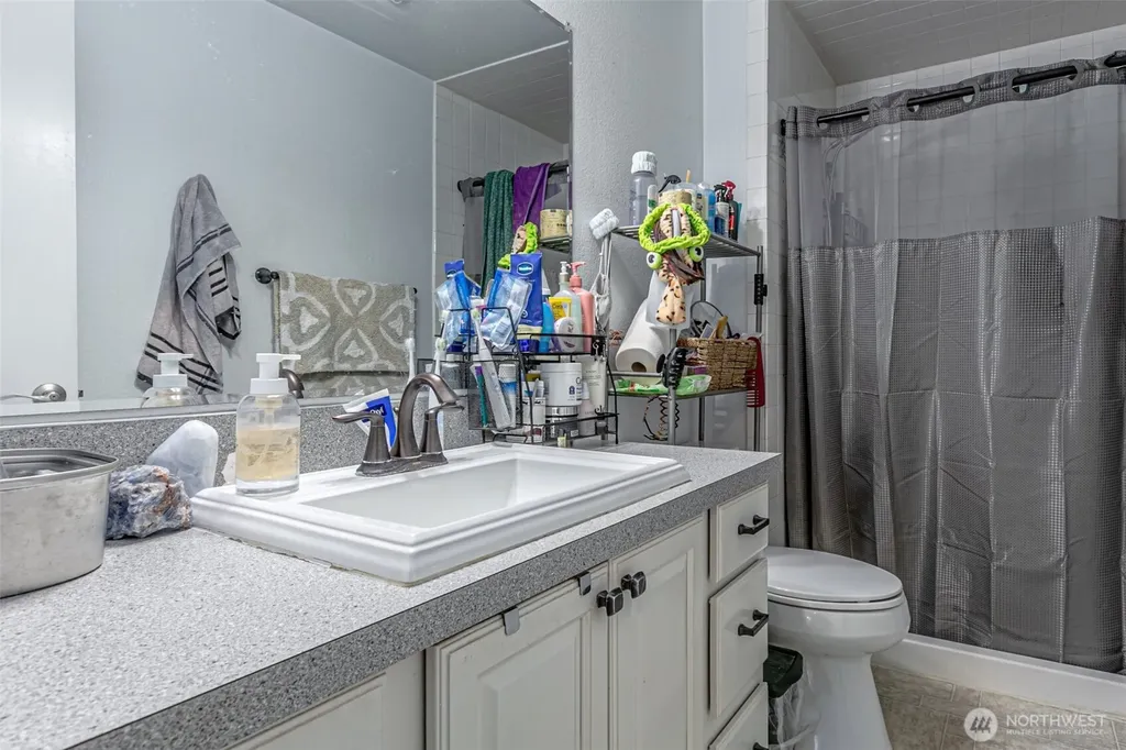 2248 Lakemoor Drive SW Olympia WA 98512