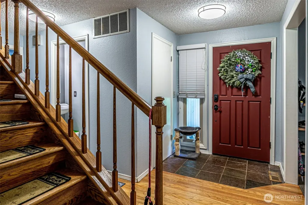 2248 Lakemoor Drive SW Olympia WA 98512