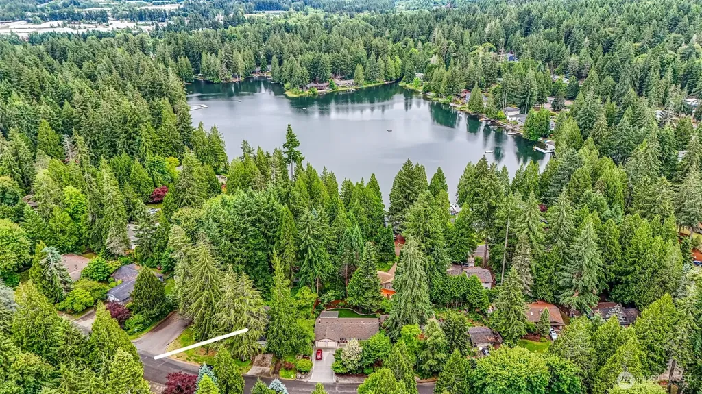 2248 Lakemoor Drive SW Olympia WA 98512