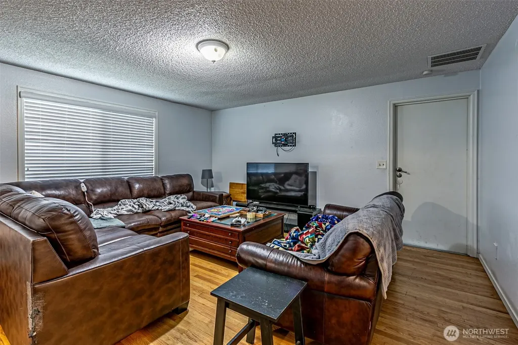 2248 Lakemoor Drive SW Olympia WA 98512