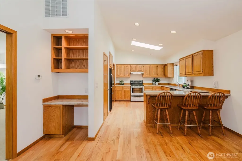 1724 NW Palmer Lane Bremerton WA 98311