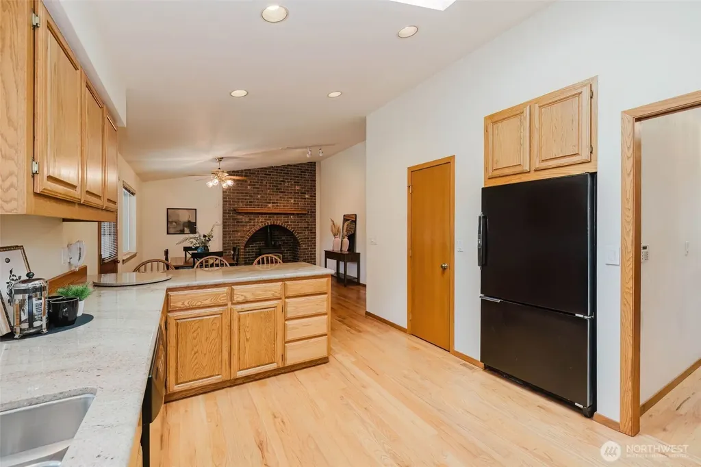 1724 NW Palmer Lane Bremerton WA 98311