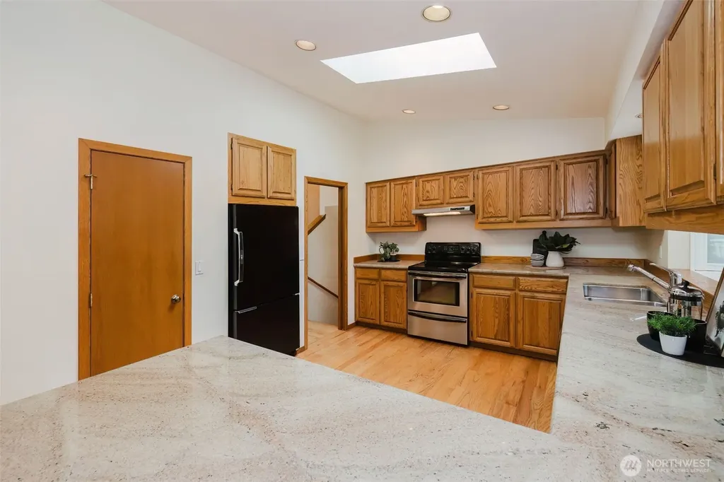 1724 NW Palmer Lane Bremerton WA 98311