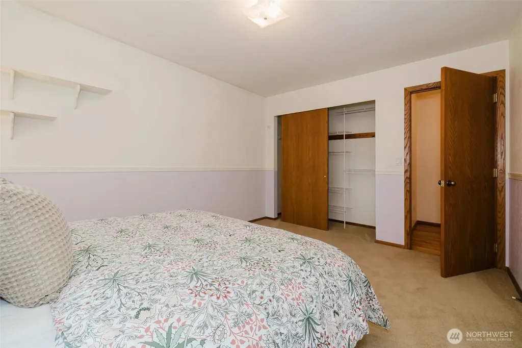 1724 NW Palmer Lane Bremerton WA 98311