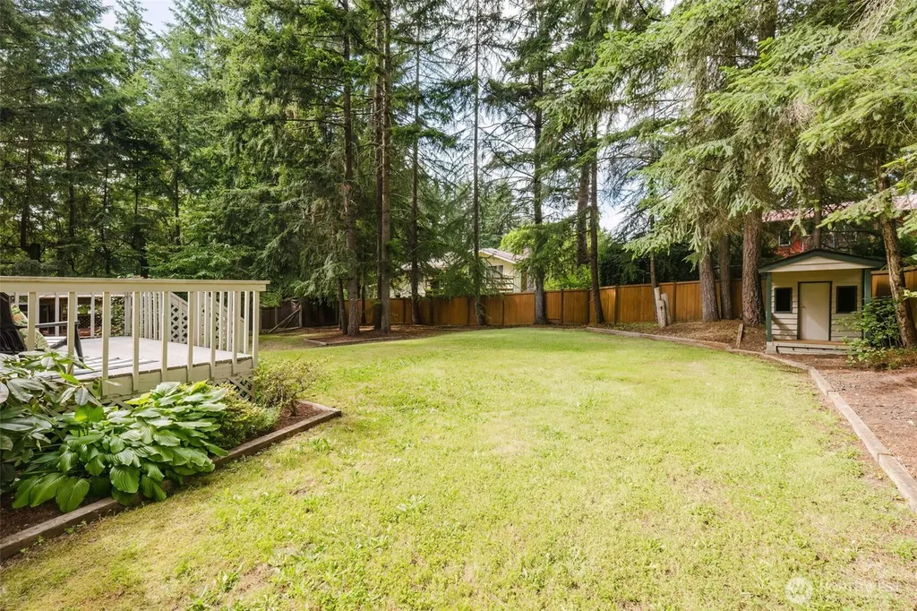 1724 NW Palmer Lane Bremerton WA 98311