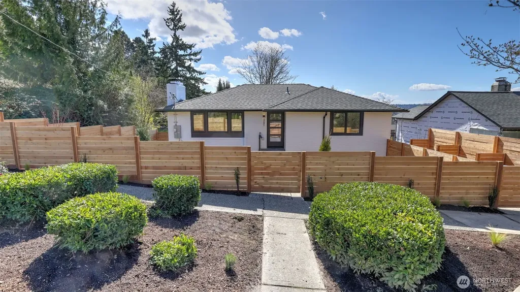 3201 S Webster Street Seattle WA 98118