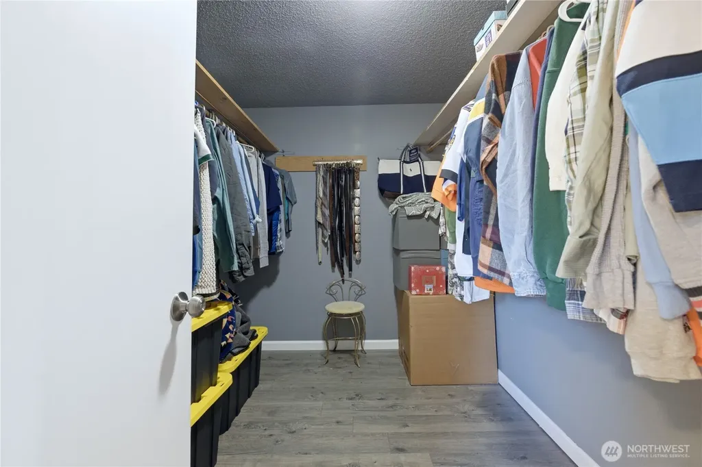 7010 Topaz Drive SW Lakewood WA 98498