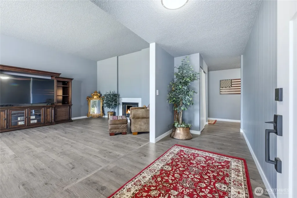 7010 Topaz Drive SW Lakewood WA 98498