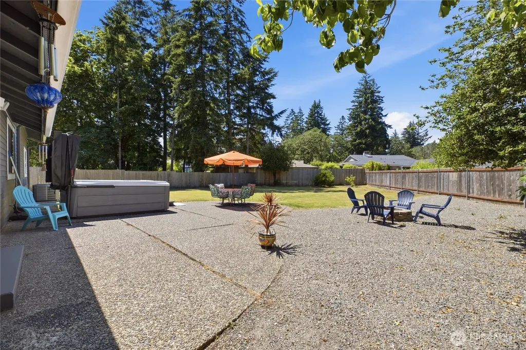 7010 Topaz Drive SW Lakewood WA 98498