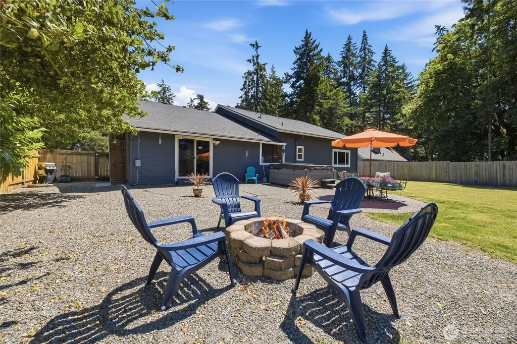 7010 Topaz Drive SW Lakewood WA 98498