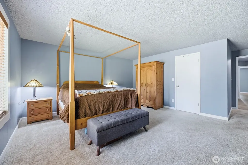 7010 Topaz Drive SW Lakewood WA 98498