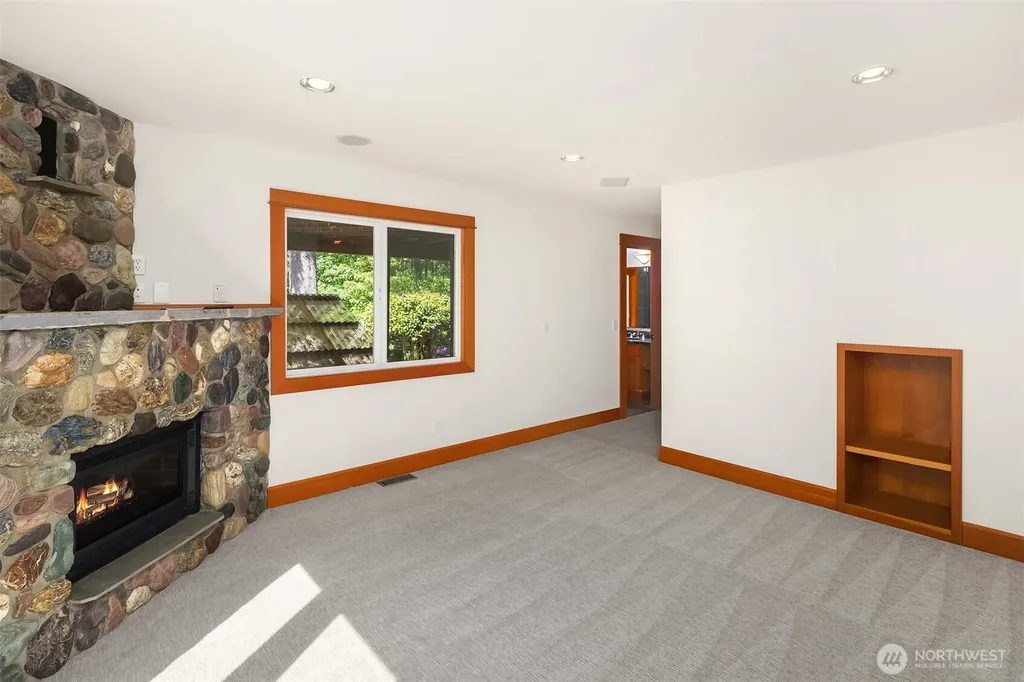 33306 SE 52nd Street Fall City WA 98024