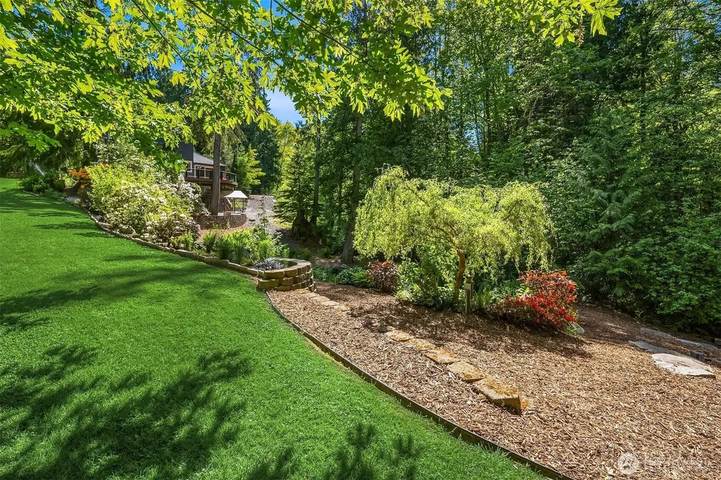 33306 SE 52nd Street Fall City WA 98024