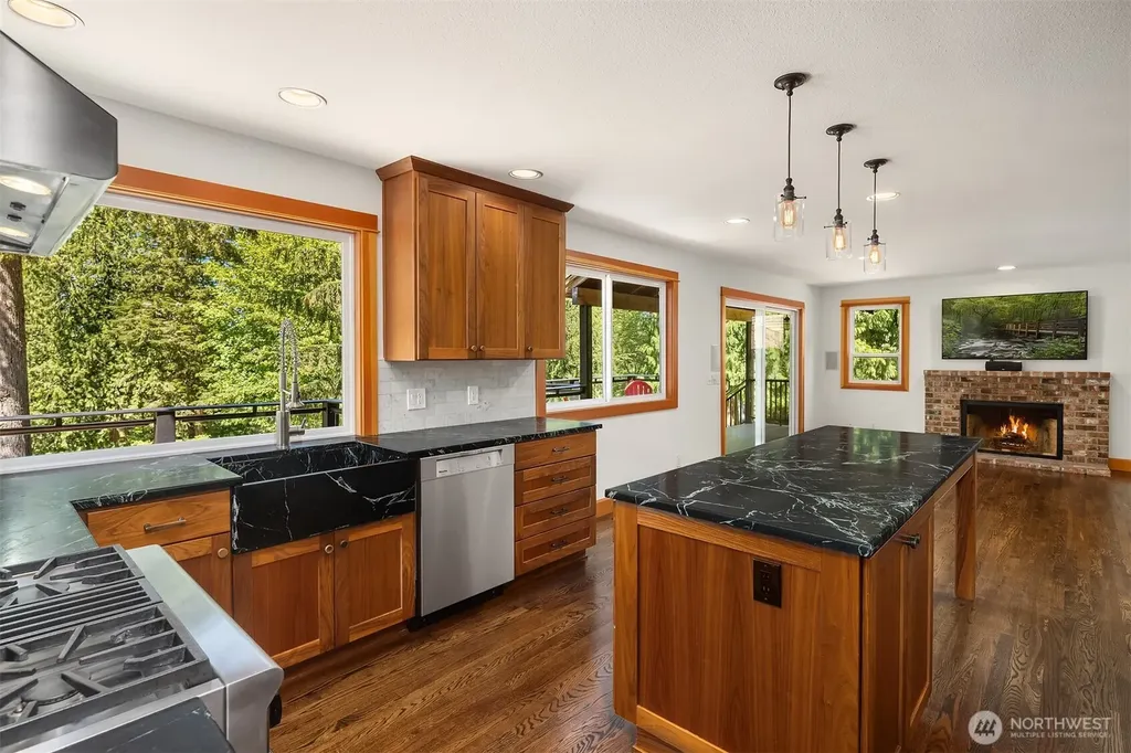 33306 SE 52nd Street Fall City WA 98024