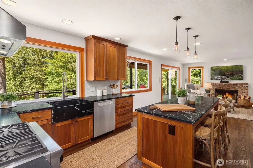 33306 SE 52nd Street Fall City WA 98024