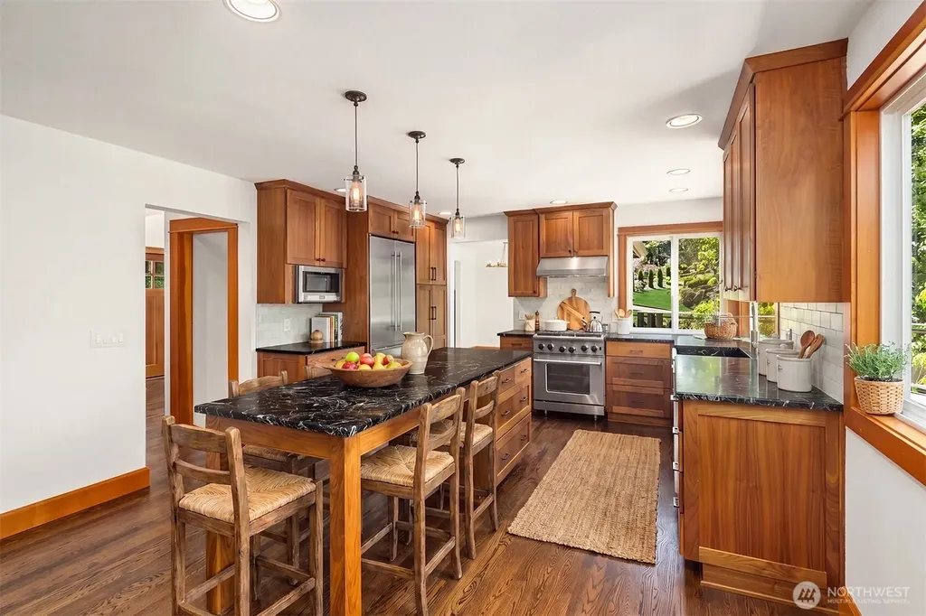 33306 SE 52nd Street Fall City WA 98024