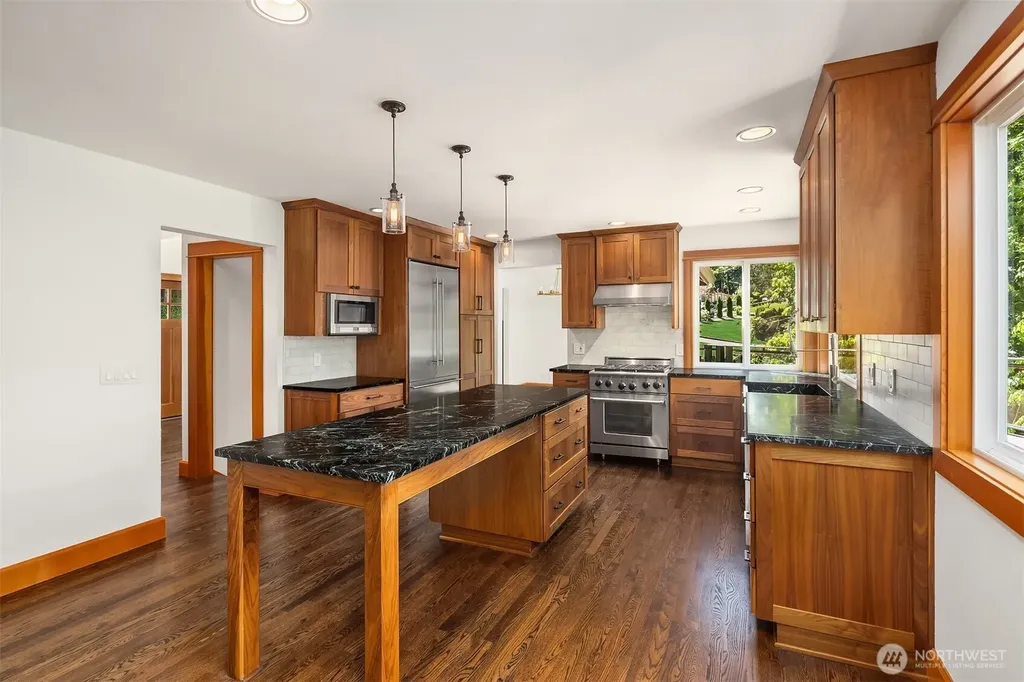 33306 SE 52nd Street Fall City WA 98024