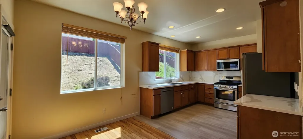 2567 NE Kensington Court Issaquah WA 98029