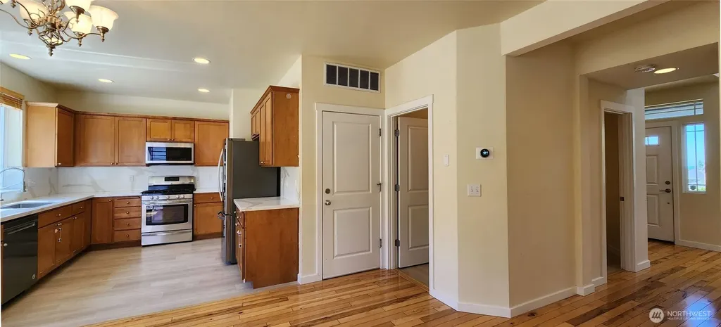 2567 NE Kensington Court Issaquah WA 98029