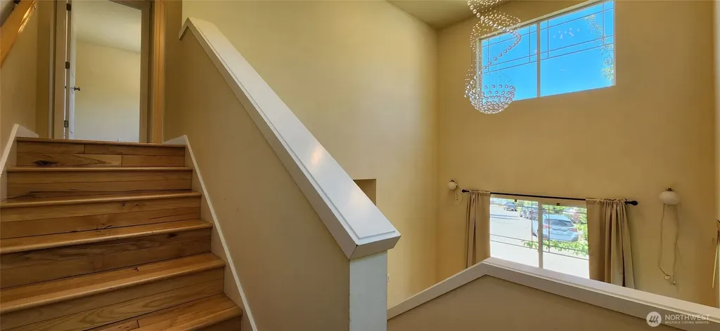 2567 NE Kensington Court Issaquah WA 98029