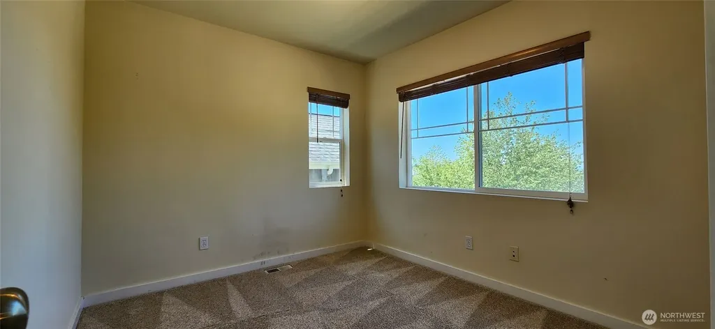 2567 NE Kensington Court Issaquah WA 98029