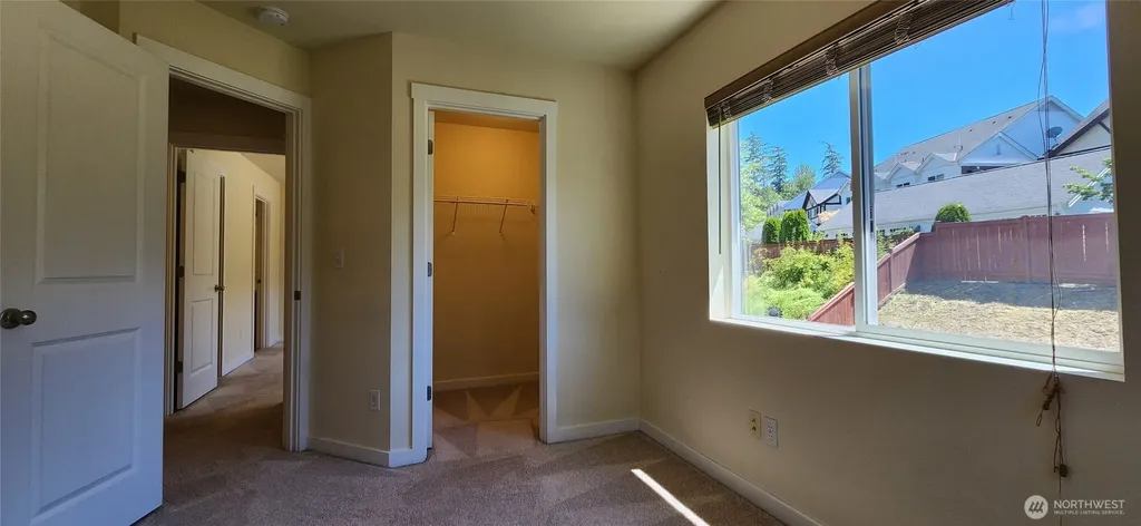 2567 NE Kensington Court Issaquah WA 98029