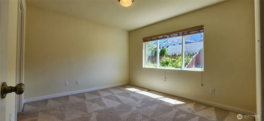 2567 NE Kensington Court Issaquah WA 98029