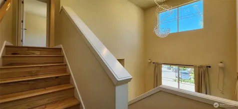 2567 NE Kensington Court Issaquah WA 98029