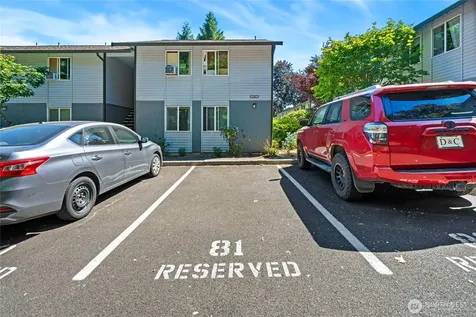 1872 S Central Place Kent WA 98030