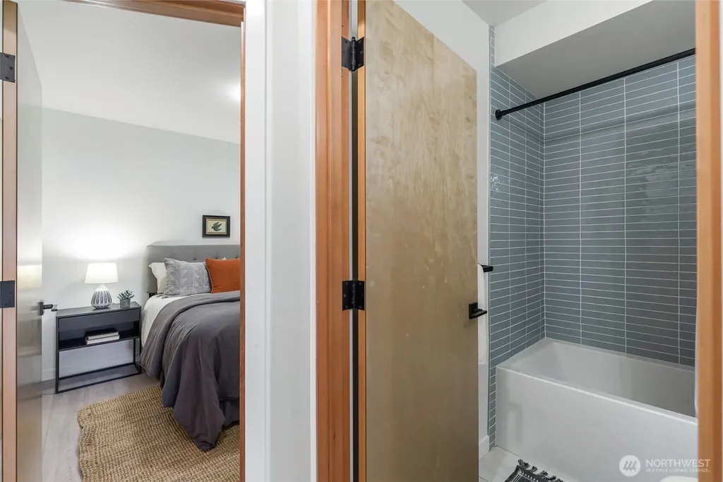 425 26th Avenue E Seattle WA 98112