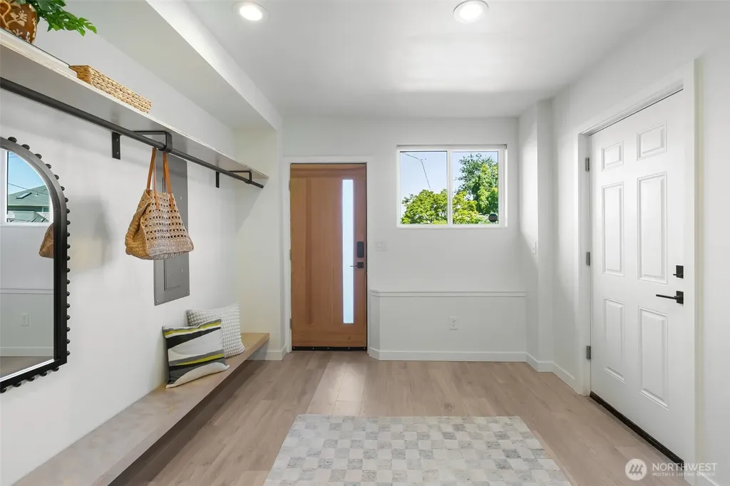 425 26th Avenue E Seattle WA 98112