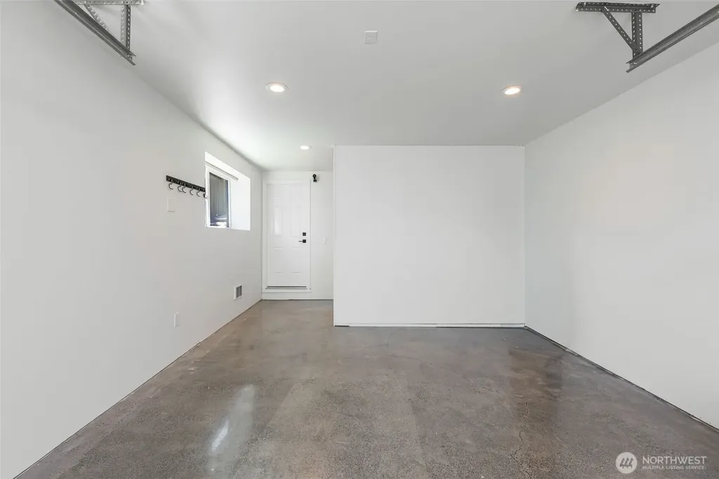 425 26th Avenue E Seattle WA 98112