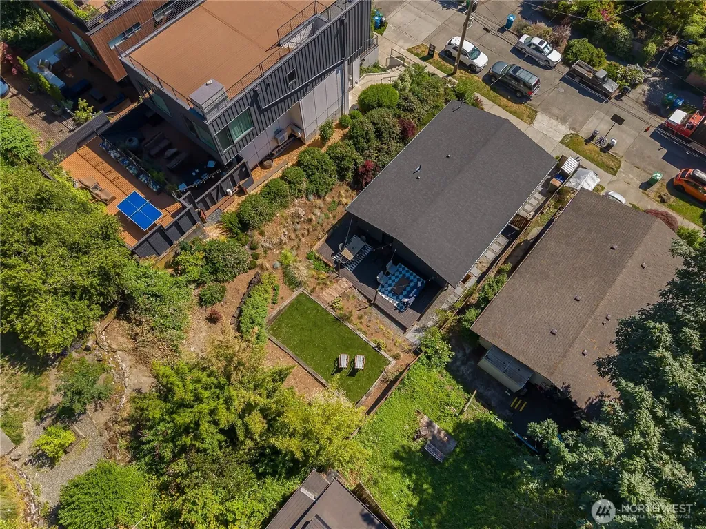 425 26th Avenue E Seattle WA 98112