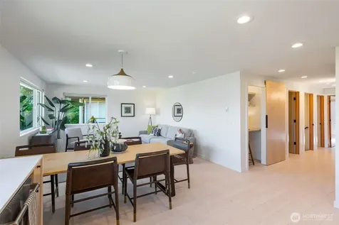 425 26th Avenue E Seattle WA 98112