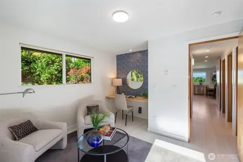 425 26th Avenue E Seattle WA 98112
