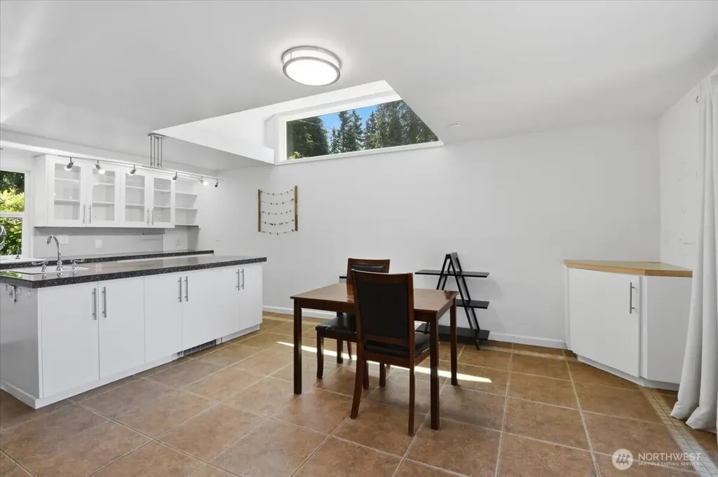 15551 Greenwood Avenue N Shoreline WA 98133