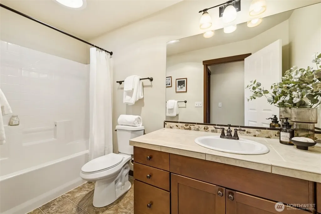 19439 1st Avenue S Normandy Park WA 98148