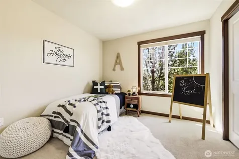 19439 1st Avenue S Normandy Park WA 98148