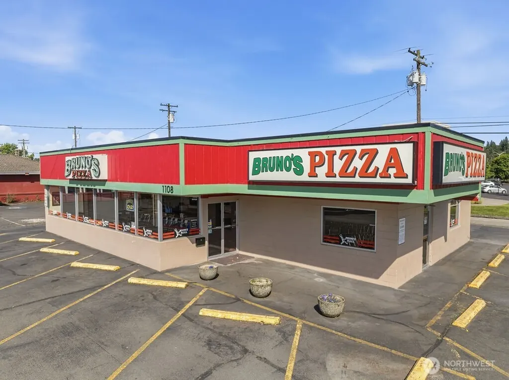 1108 Washington Way Longview WA 98632
