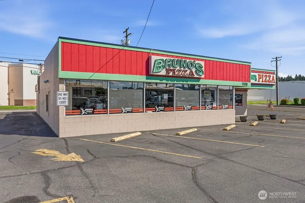 1108 Washington Way Longview WA 98632